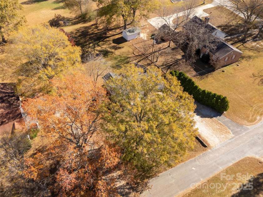 2429 Bartlett Street, Lancaster, SC 29720.  MLS# CAR4322216, YatesRealty ID 822. 