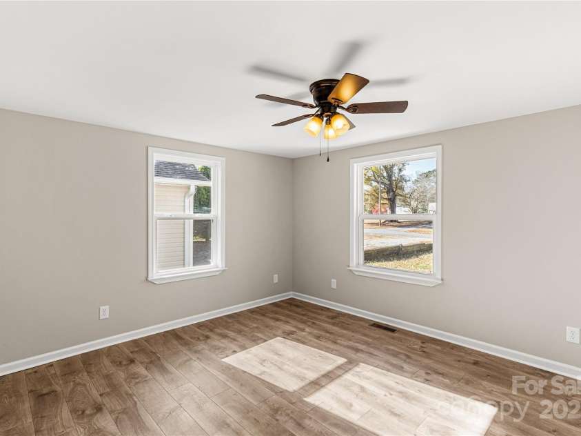 2429 Bartlett Street, Lancaster, SC 29720.  MLS# CAR4322216, YatesRealty ID 822. 