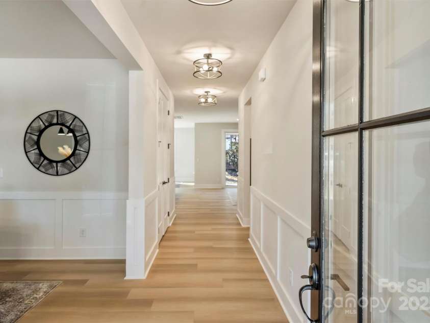 2621 Ritz Lane, Matthews, NC 28105.  MLS# CAR4186765, YatesRealty ID 822. 