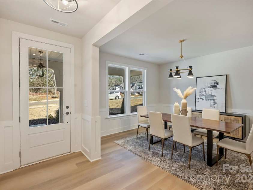 2621 Ritz Lane, Matthews, NC 28105.  MLS# CAR4186765, YatesRealty ID 822. 