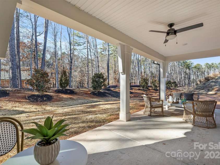 2621 Ritz Lane, Matthews, NC 28105.  MLS# CAR4186765, YatesRealty ID 822. 