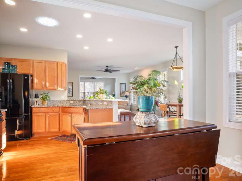 68 Inglenook Lane, Flat Rock, NC 28731.  MLS# CAR4361186, YatesRealty ID 8220. 