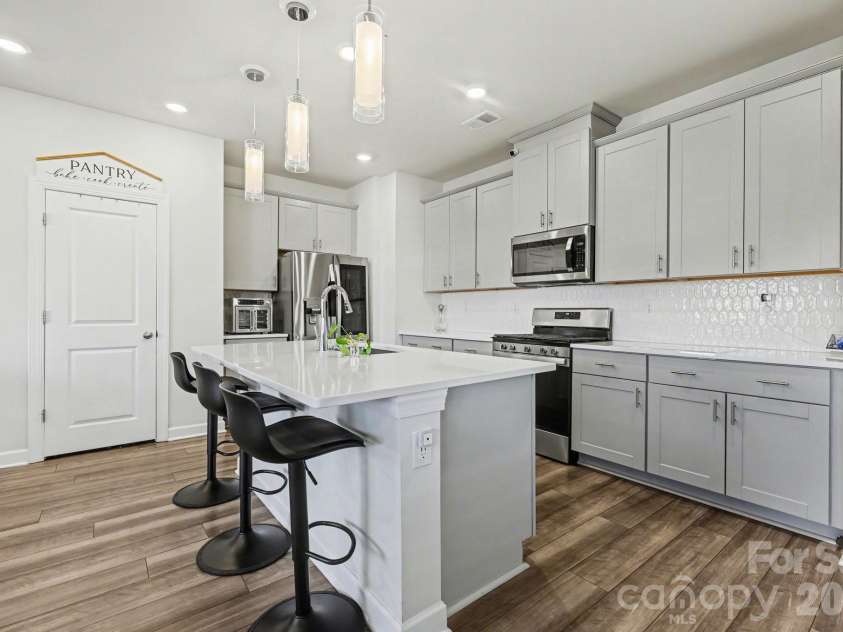170 Canoga Avenue, York, SC 29745.  MLS# CAR4357467, YatesRealty ID 8224. 