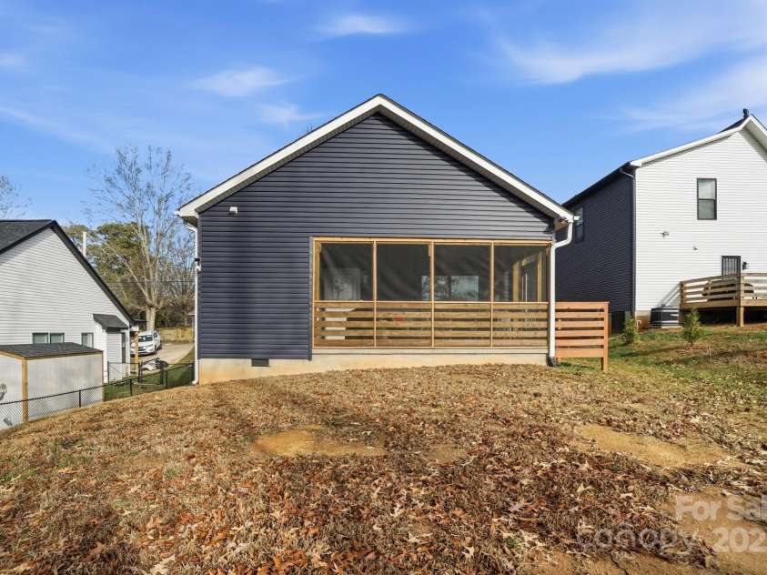494 22nd Street, Kannapolis, NC 28083.  MLS# CAR4325150, YatesRealty ID 8226. 