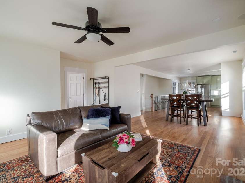 1937 Wilmore Drive, Charlotte, NC 28203.  MLS# CAR4229249, YatesRealty ID 8227. 