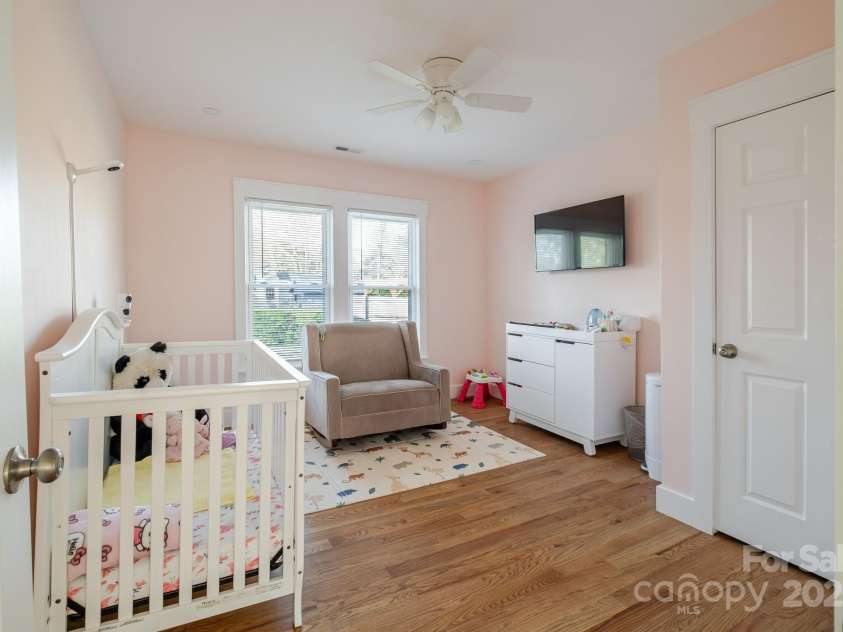 1937 Wilmore Drive, Charlotte, NC 28203.  MLS# CAR4229249, YatesRealty ID 8227. 