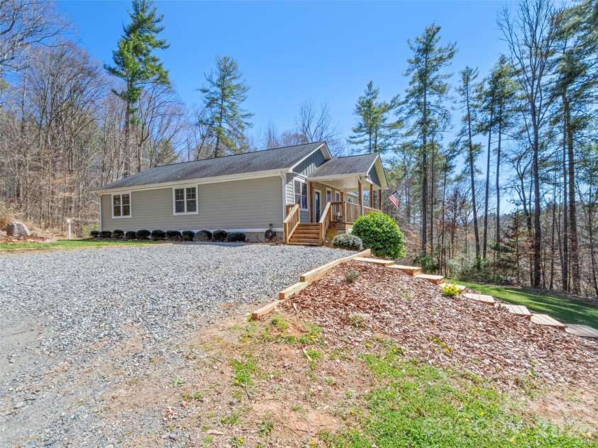 80 McKENZIE Drive, Marshall, NC 28753.  MLS# CAR4365185, YatesRealty ID 8227. 