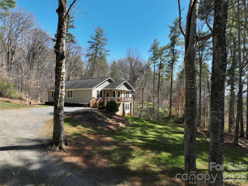 80 McKENZIE Drive, Marshall, NC 28753.  MLS# CAR4365185, YatesRealty ID 8227. 