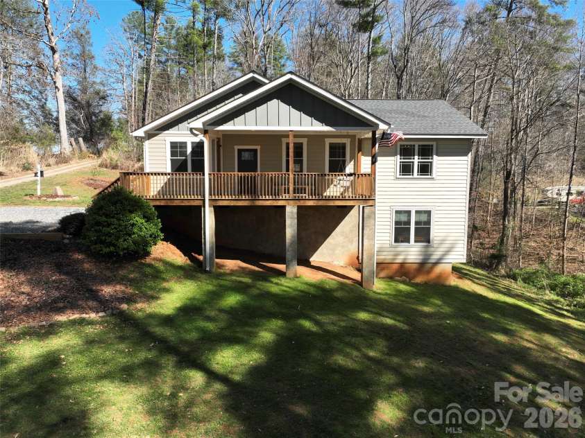 80 McKENZIE Drive, Marshall, NC 28753.  MLS# CAR4365185, YatesRealty ID 8227. 