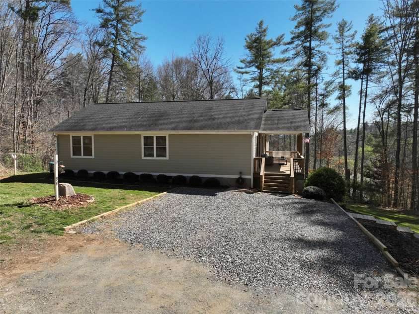 80 McKENZIE Drive, Marshall, NC 28753.  MLS# CAR4365185, YatesRealty ID 8227. 