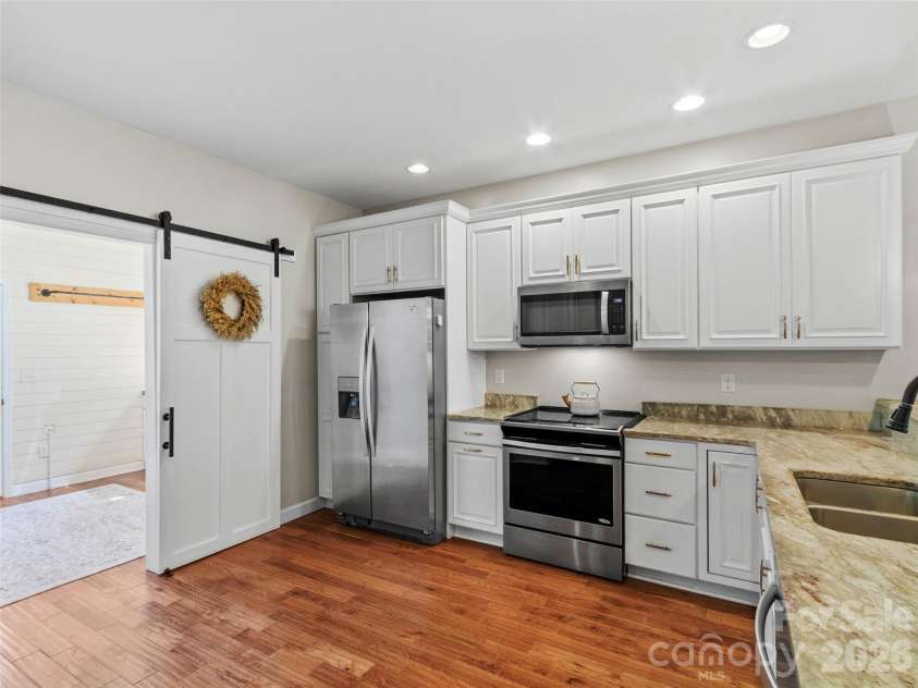 80 McKENZIE Drive, Marshall, NC 28753.  MLS# CAR4365185, YatesRealty ID 8227. 