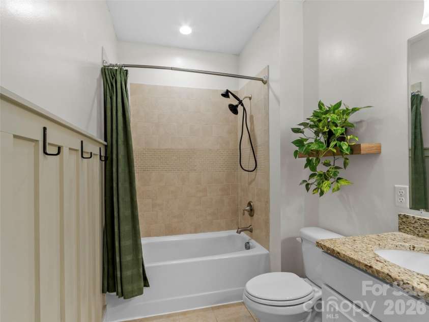 80 McKENZIE Drive, Marshall, NC 28753.  MLS# CAR4365185, YatesRealty ID 8227. 