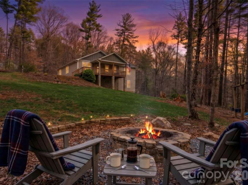 80 McKENZIE Drive, Marshall, NC 28753.  MLS# CAR4365185, YatesRealty ID 8227. 