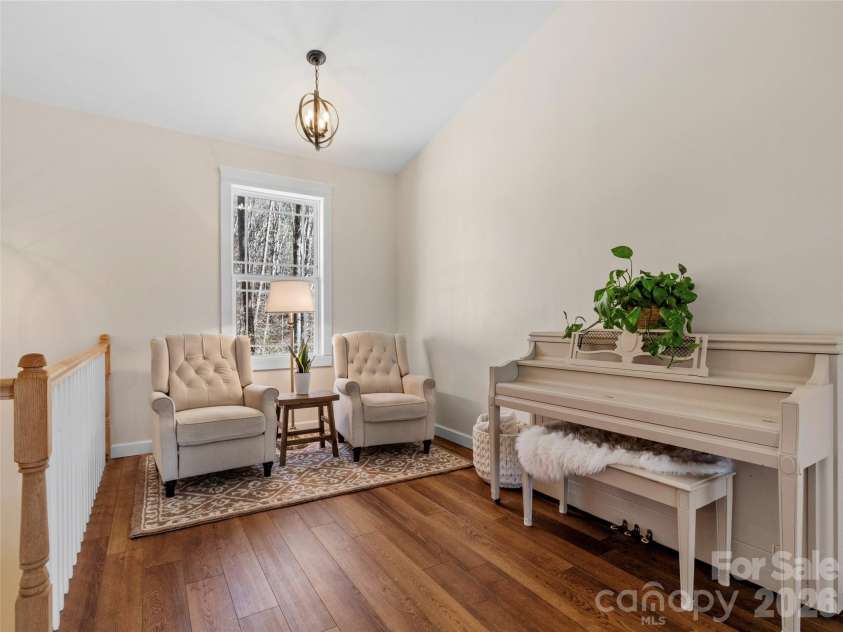 80 McKENZIE Drive, Marshall, NC 28753.  MLS# CAR4365185, YatesRealty ID 8227. Reading nook