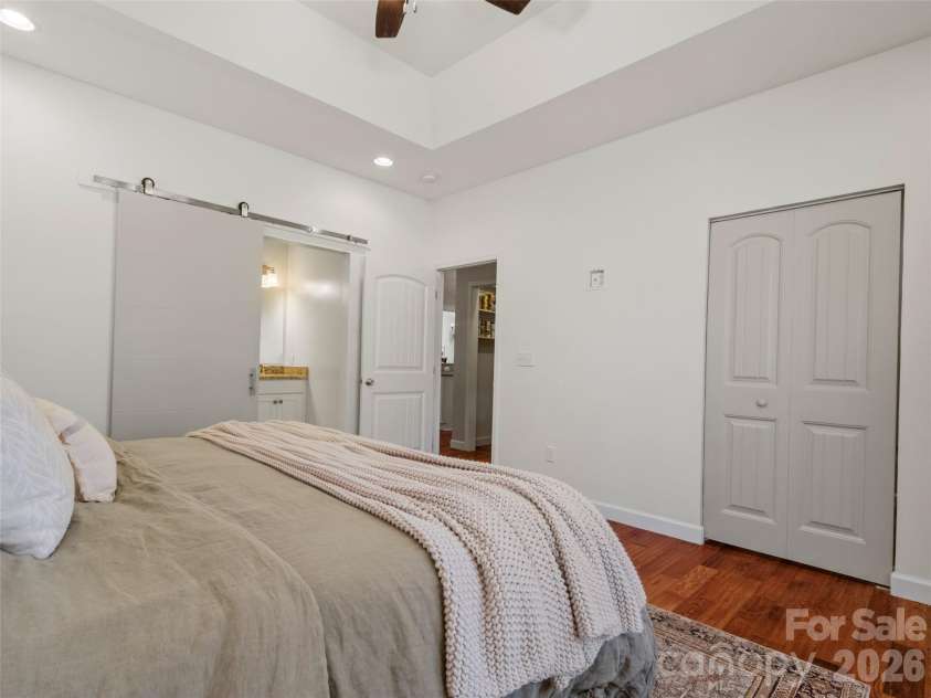 80 McKENZIE Drive, Marshall, NC 28753.  MLS# CAR4365185, YatesRealty ID 8227. With walk in closet