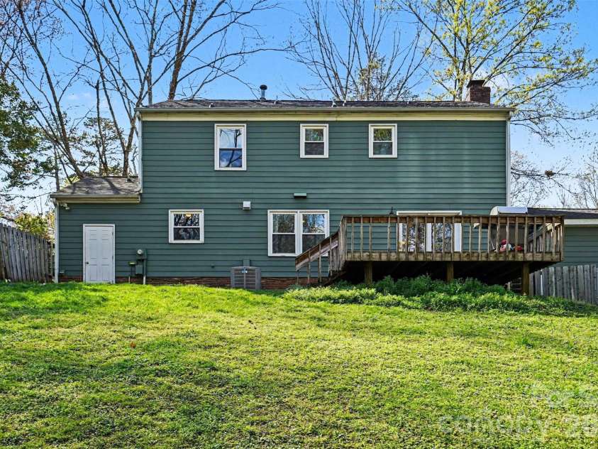630 Silversmith Drive, Charlotte, NC 28270.  MLS# CAR4361231, YatesRealty ID 8228. 