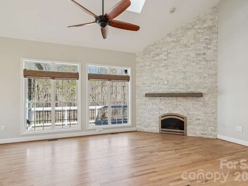 5420 Ashbury Lane, Davidson, NC 28036.  MLS# CAR4328115, YatesRealty ID 8229. 