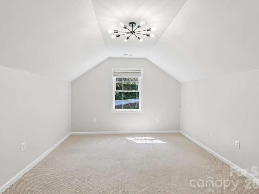 5420 Ashbury Lane, Davidson, NC 28036.  MLS# CAR4328115, YatesRealty ID 8229. 