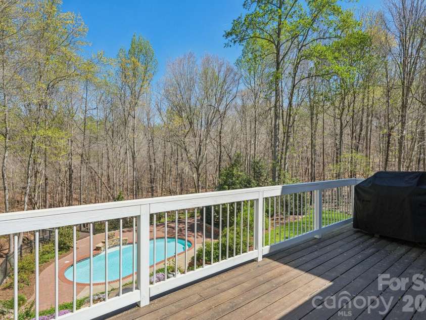 5420 Ashbury Lane, Davidson, NC 28036.  MLS# CAR4328115, YatesRealty ID 8229. 