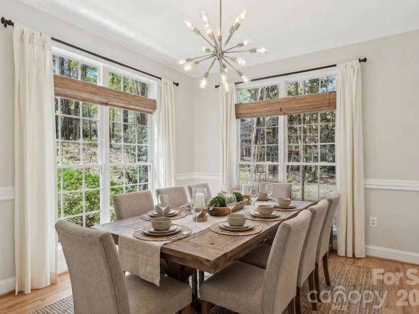 5420 Ashbury Lane, Davidson, NC 28036.  MLS# CAR4328115, YatesRealty ID 8229. Dining Room - Virtually Staged