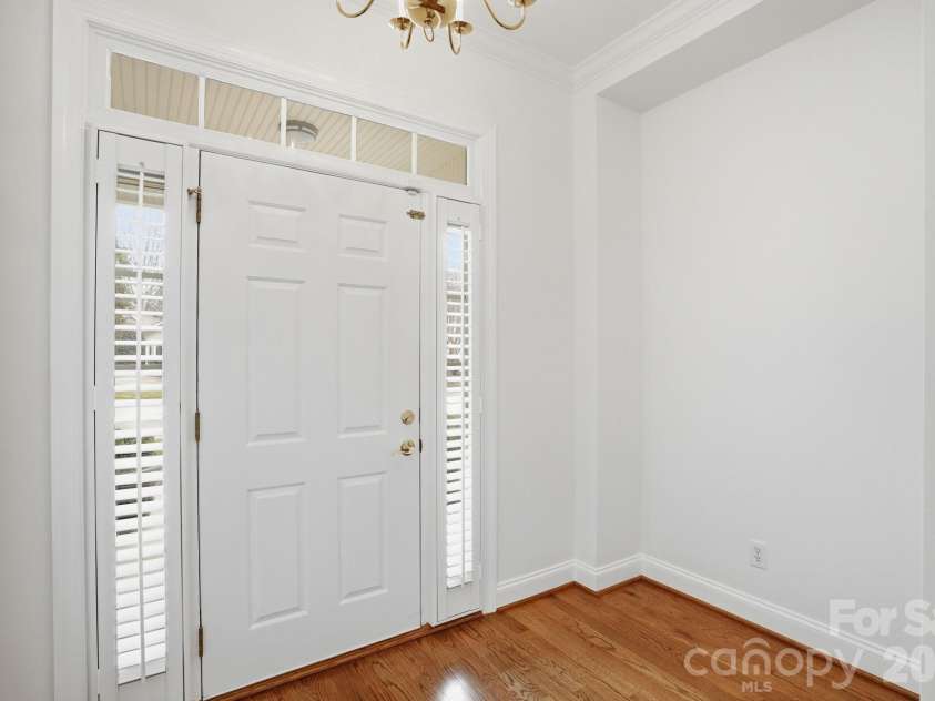 1173 Bunch Drive, Statesville, NC 28677.  MLS# CAR4351005, YatesRealty ID 8230. Foyer