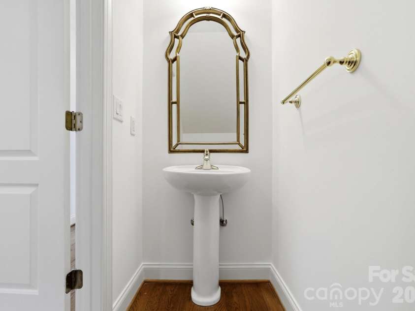 1173 Bunch Drive, Statesville, NC 28677.  MLS# CAR4351005, YatesRealty ID 8230. Powder Room