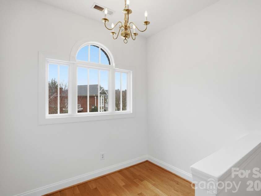 1173 Bunch Drive, Statesville, NC 28677.  MLS# CAR4351005, YatesRealty ID 8230. Sitting Area Upstairs