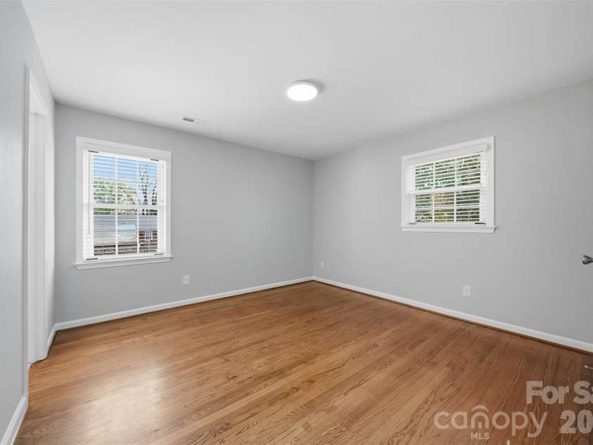4809 Brooktree Drive, Charlotte, NC 28208.  MLS# CAR4355914, YatesRealty ID 8231. 
