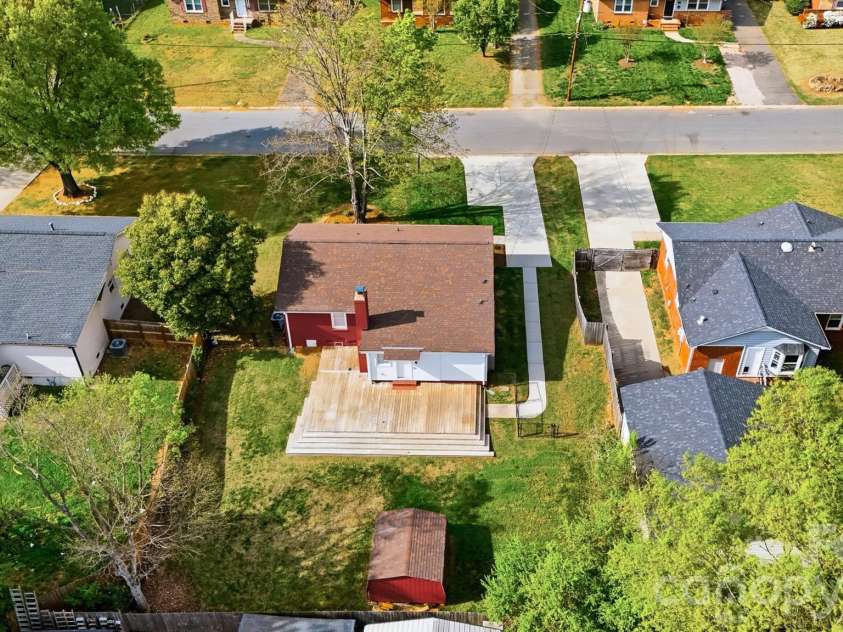 4809 Brooktree Drive, Charlotte, NC 28208.  MLS# CAR4355914, YatesRealty ID 8231. 