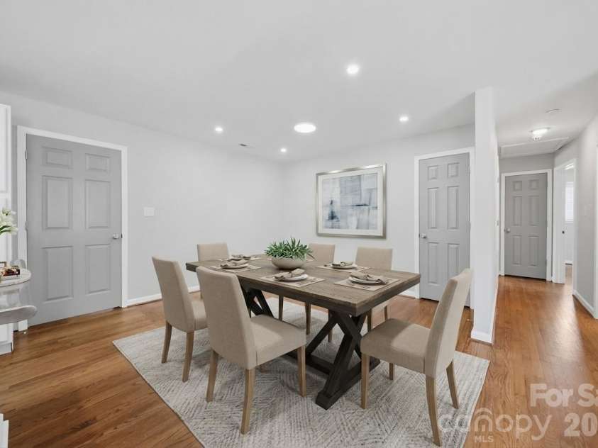 4809 Brooktree Drive, Charlotte, NC 28208.  MLS# CAR4355914, YatesRealty ID 8231. Virtually Staged