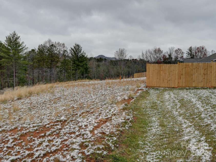 235 Ridgeview Lane, Mars Hill, NC 28754.  MLS# CAR4205181, YatesRealty ID 8232. 