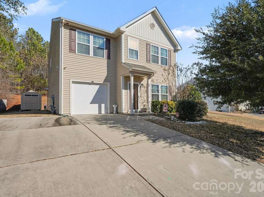 1421 Hyacinthia Lane, Rock Hill, SC 29730.  MLS# CAR4341457, YatesRealty ID 8233. 