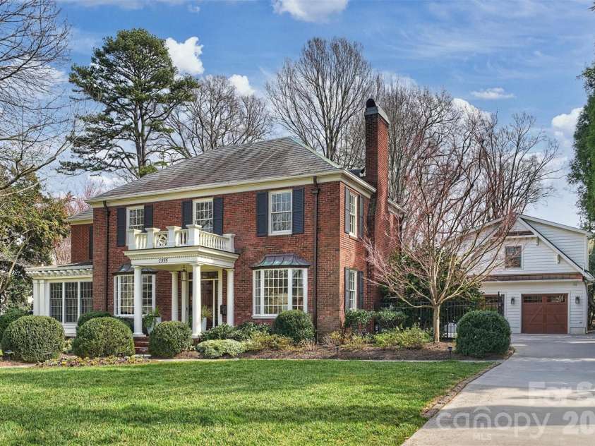 1555 Queens Road, Charlotte, NC 28207.  MLS# CAR4337847, YatesRealty ID 8234. 