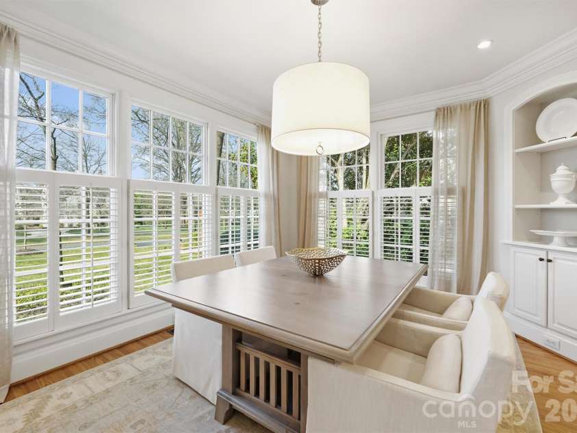 1555 Queens Road, Charlotte, NC 28207.  MLS# CAR4337847, YatesRealty ID 8234. 