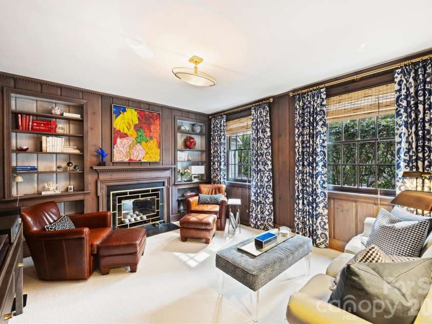 1555 Queens Road, Charlotte, NC 28207.  MLS# CAR4337847, YatesRealty ID 8234. 