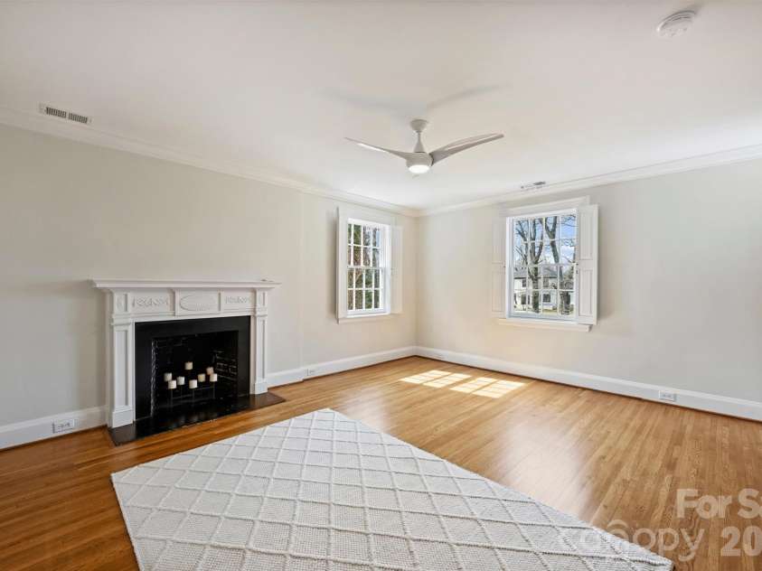 1555 Queens Road, Charlotte, NC 28207.  MLS# CAR4337847, YatesRealty ID 8234. 