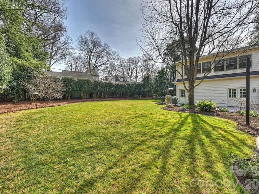 1555 Queens Road, Charlotte, NC 28207.  MLS# CAR4337847, YatesRealty ID 8234. 