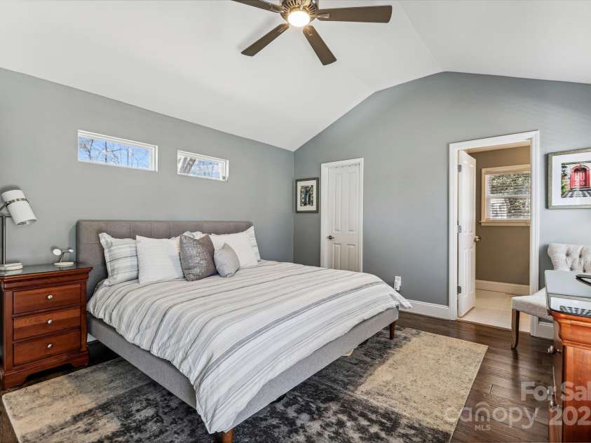 2727 Hilliard Drive, Charlotte, NC 28205.  MLS# CAR4228690, YatesRealty ID 8234. 