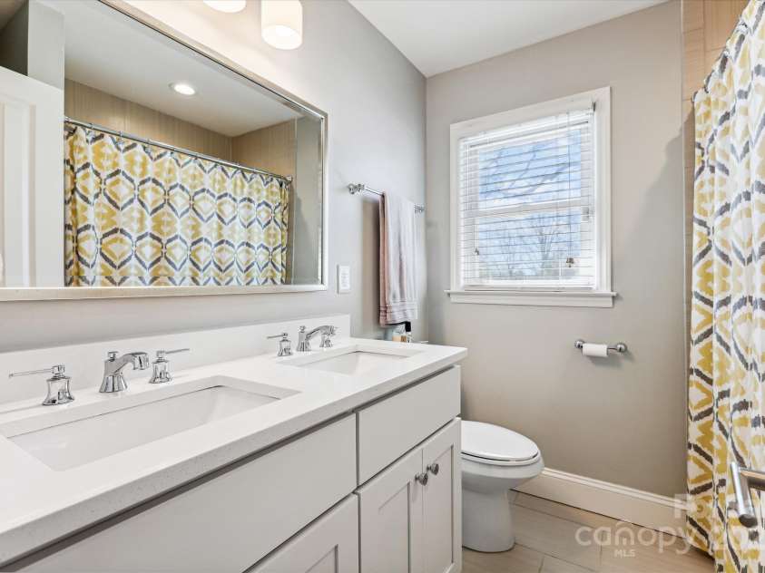 2727 Hilliard Drive, Charlotte, NC 28205.  MLS# CAR4228690, YatesRealty ID 8234. 