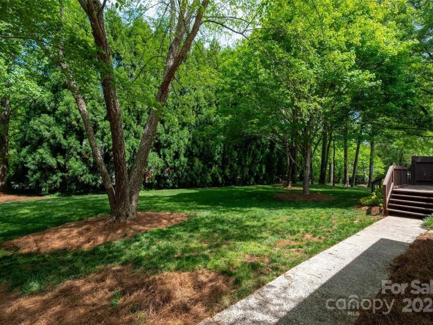 2382 Erika Lane, Gastonia, NC 28056.  MLS# CAR4249331, YatesRealty ID 8235. 