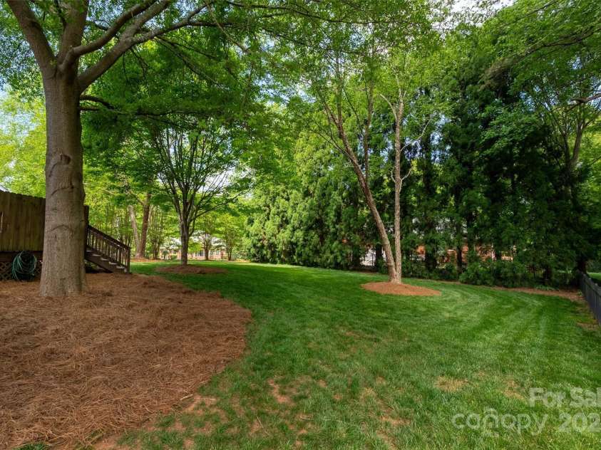 2382 Erika Lane, Gastonia, NC 28056.  MLS# CAR4249331, YatesRealty ID 8235. 