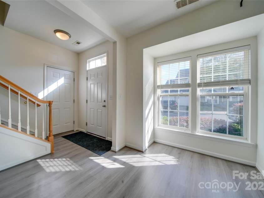 11628 Eastwind Drive, Charlotte, NC 28273.  MLS# CAR4204253, YatesRealty ID 8237. 