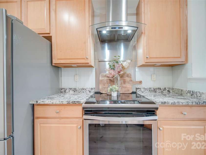 11628 Eastwind Drive, Charlotte, NC 28273.  MLS# CAR4204253, YatesRealty ID 8237. 