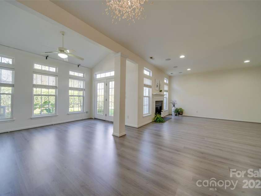 11628 Eastwind Drive, Charlotte, NC 28273.  MLS# CAR4204253, YatesRealty ID 8237. 