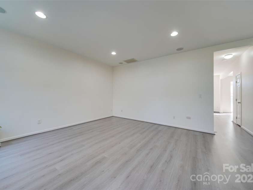 11628 Eastwind Drive, Charlotte, NC 28273.  MLS# CAR4204253, YatesRealty ID 8237. 