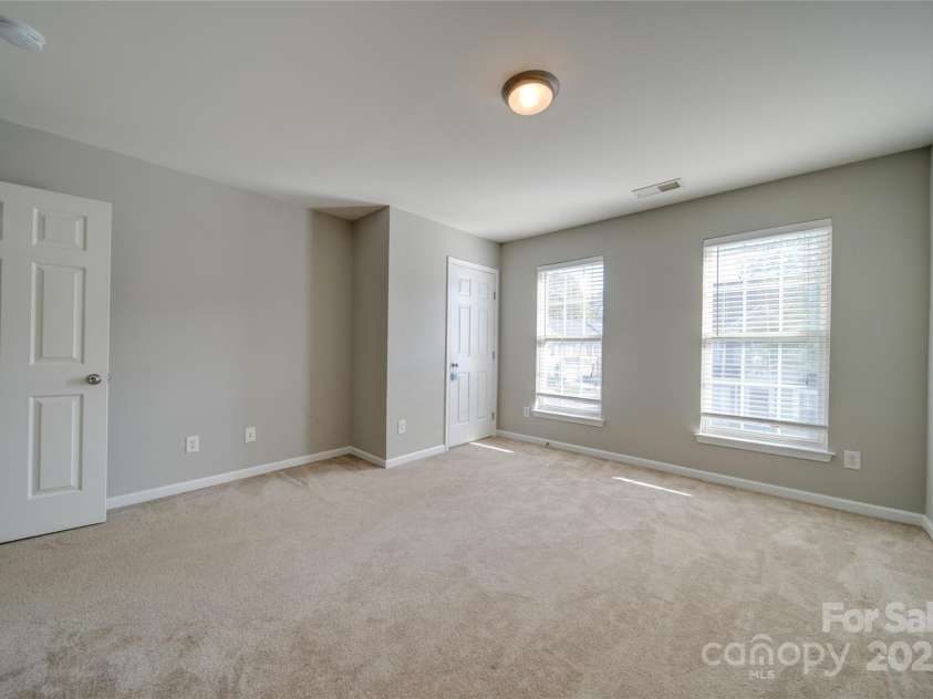 11628 Eastwind Drive, Charlotte, NC 28273.  MLS# CAR4204253, YatesRealty ID 8237. 