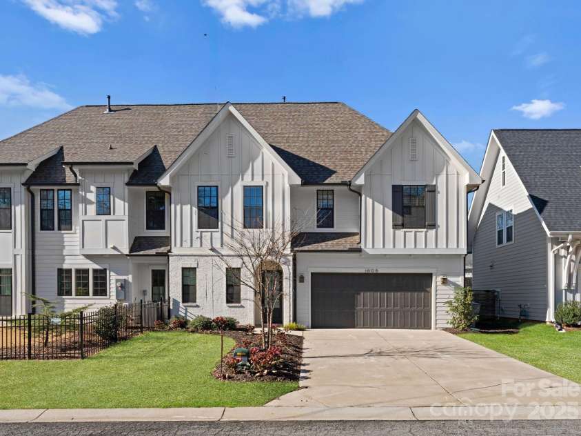 1606 Brook Road, Charlotte, NC 28205.  MLS# CAR4230761, YatesRealty ID 8238. 