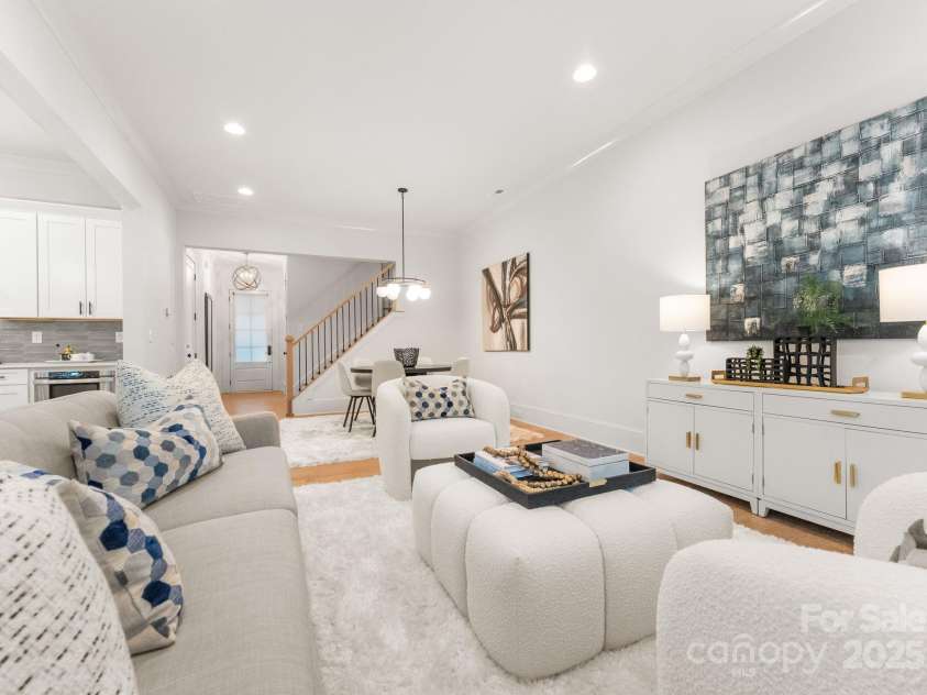 1606 Brook Road, Charlotte, NC 28205.  MLS# CAR4230761, YatesRealty ID 8238. 