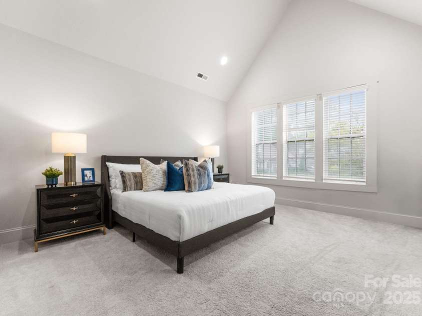 1606 Brook Road, Charlotte, NC 28205.  MLS# CAR4230761, YatesRealty ID 8238. 