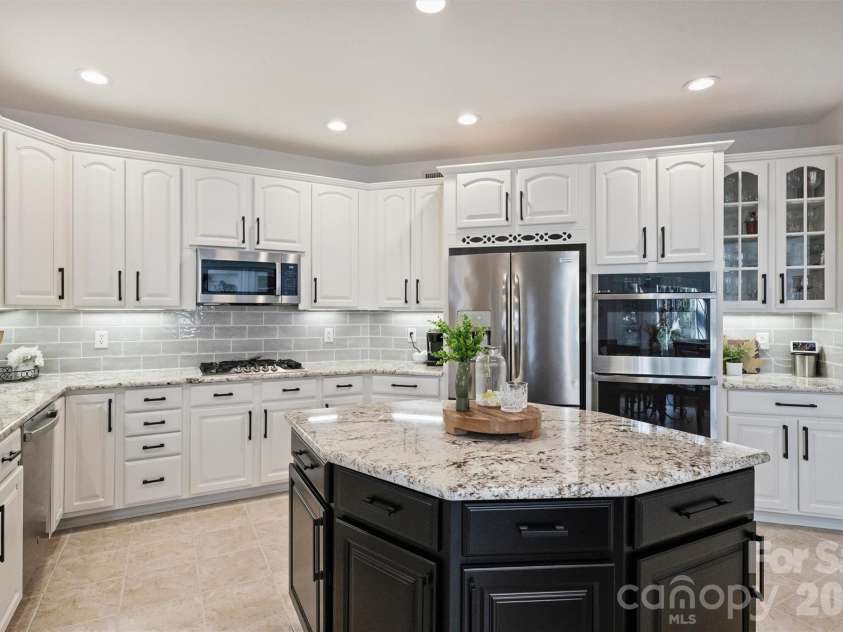 9621 Baileywick Road, Charlotte, NC 28277.  MLS# CAR4358065, YatesRealty ID 8238. 